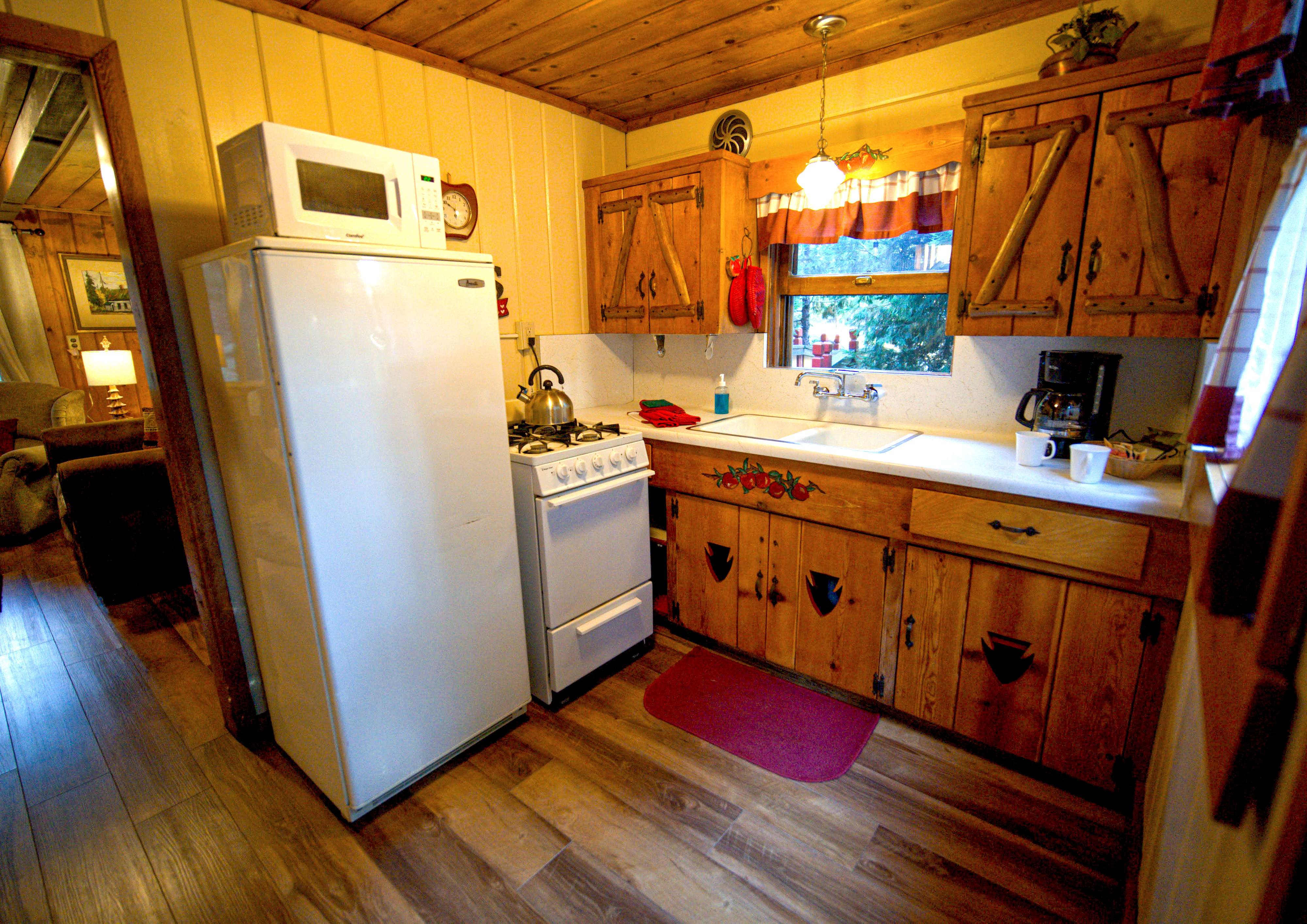 Arrowhead Pine Rose Cabins